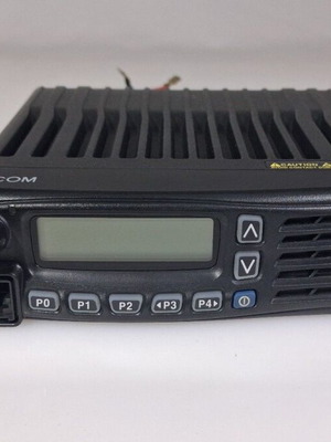 Icom IC-F5062 VHF IDAS digital radio like new without microphone