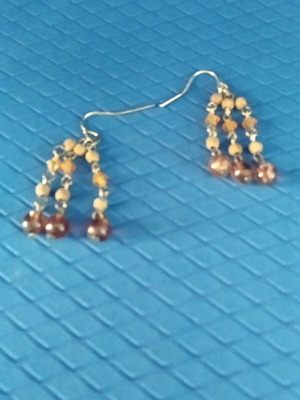 Bracelet and five pairs of earrings like new