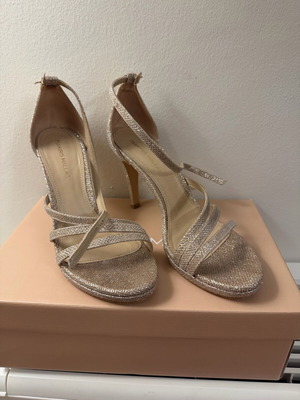 Tsakiris Mallas gold heels like new, size 39