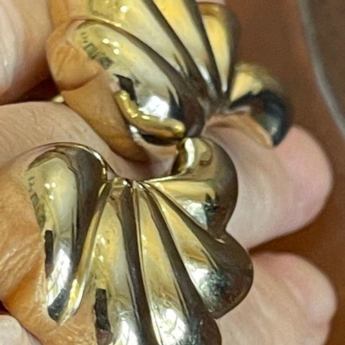 P.E.P. Custom Jewellery collectible large clip on earrings like new