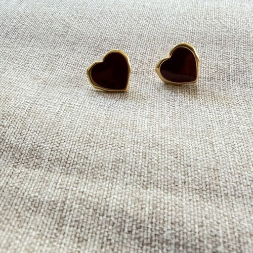 Heart-shaped earrings in burgundy with gold detail new
