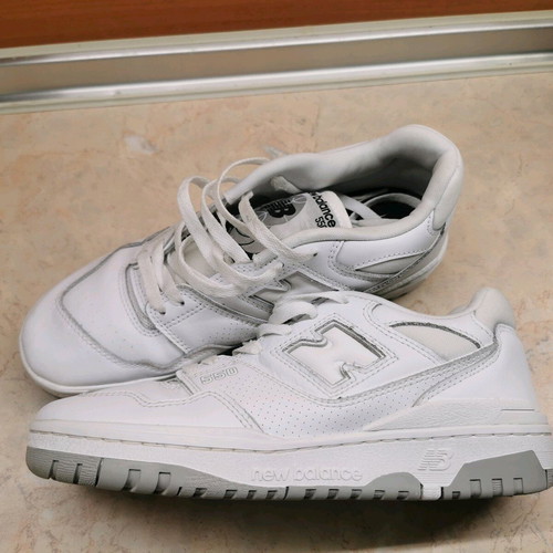 New Balance 550 sport shoes size 40.5 like new