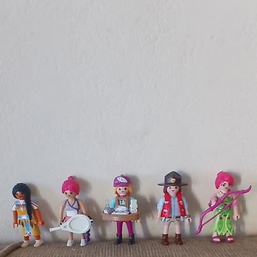 5 Playmobil figures set