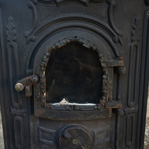 Cast Iron Vintage Wood Stove, like new, 80 cm height