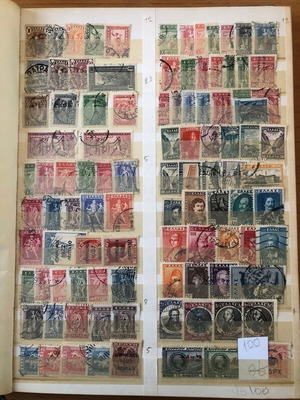 Άλμπουμ με συλλογή 1565 διαφορετικών ελληνικών γραμματοσήμων σαν καινούργιο