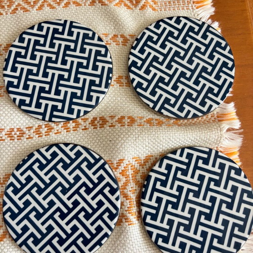 Porcelain coasters new, set of 4 with pads