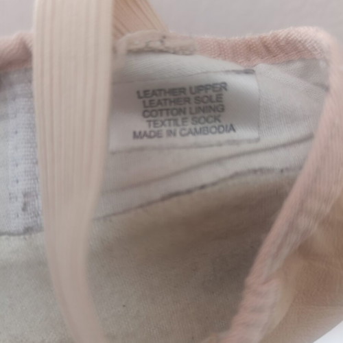 Bloch leather ballet shoes size 32 like new