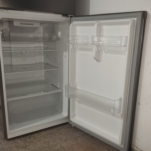 Eskimo no frost inox refrigerator