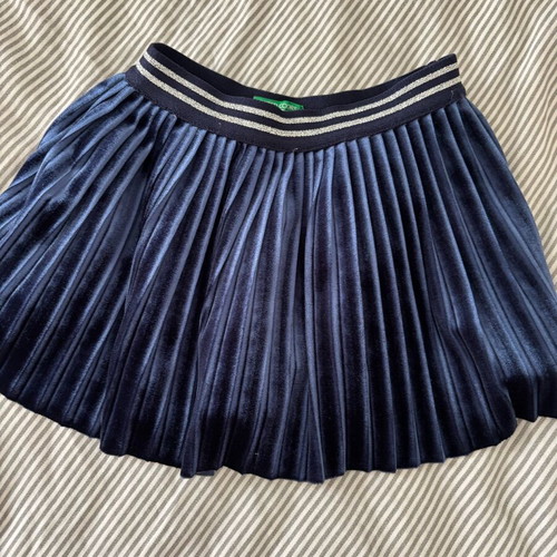 Benetton winter pleated velvet skirt for baby up to 9 months like new