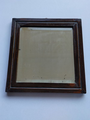 Ξύλινος επιτοίχιος καθρέφτης, vintage στυλ, 25x26 εκ.