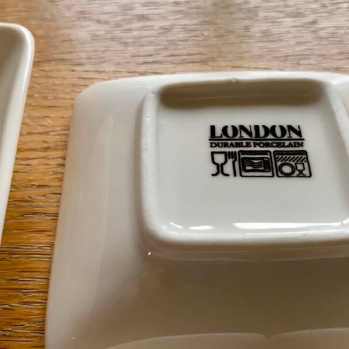 Ceramic sauce dishes set of 5 like new, white