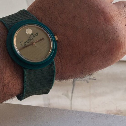 Movado TwentyFouv Time Museum 1980 μεταχειρισμένο ρολόι quartz