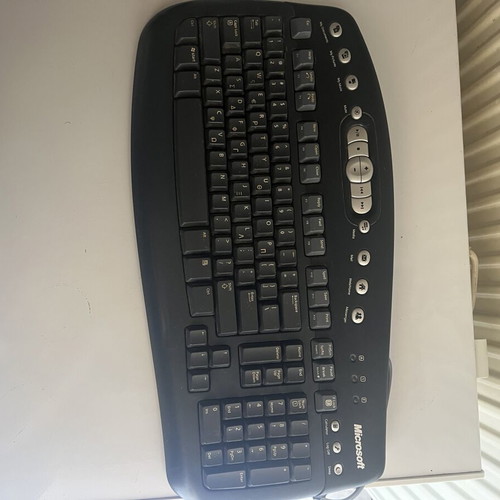 Microsoft vintage keyboards MultiMedia 1.0A and Basic 1.0A used, set of 2