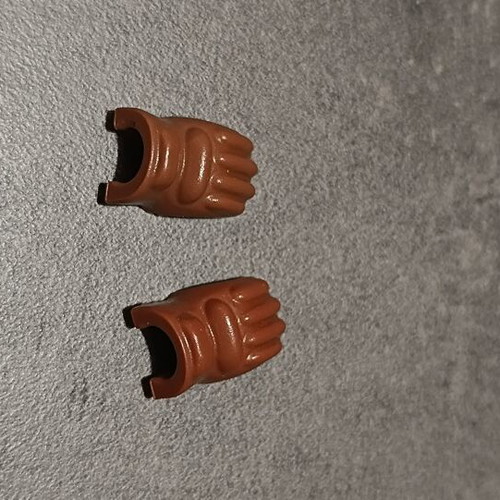 Playmobil brown gloves