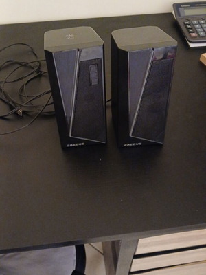 Erebus Turbo X speakers like new with Bluetooth and aux