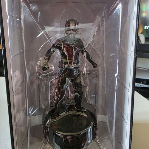 Marvel Movie Collection Ant-Man figure and magazine like new, issue 10