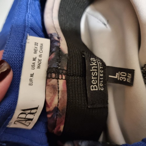Σετ Zara all day με μπλούζα ριπ μπλε και ελαστική φούστα pencil