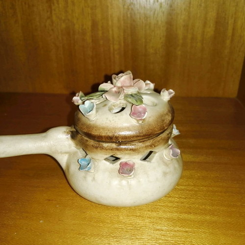 Capodimonte porcelain decorative piece Italian made