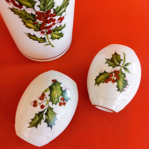 Oil and Salt and Pepper Set Christmas porcelain new, German