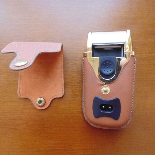 Vintage Kemei shaver used with original leather case
