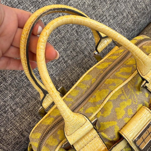 Guess Y2K vintage bag used, yellow handheld