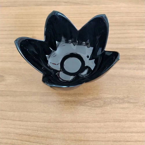 Ceramic flower-shaped decorative piece like new