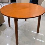 Wooden round table used, 130cm diameter, splitable
