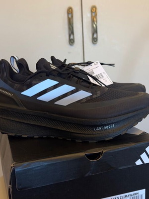 Adidas Ultraboost 5 Climawarm new, size 44 2/3, black and silver sneakers