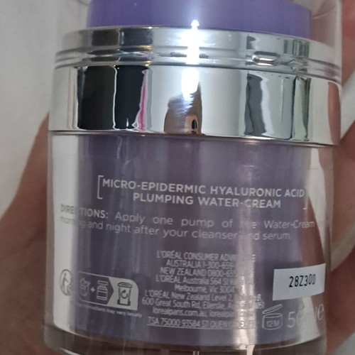 L'oreal Revitalift filler lightly used