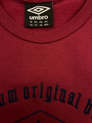 Umbro sweatshirt like new, kids, burgundy with blue details