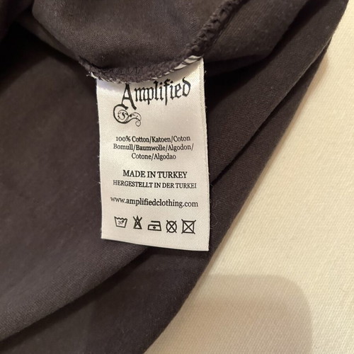 Amplified men's T-shirt size M
