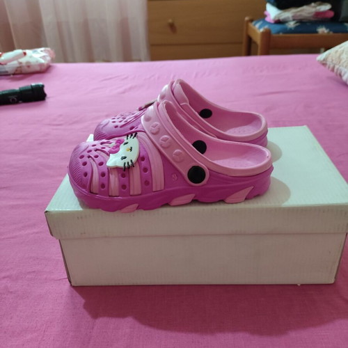 Hello Kitty kids' crocs clogs, pink, size 28
