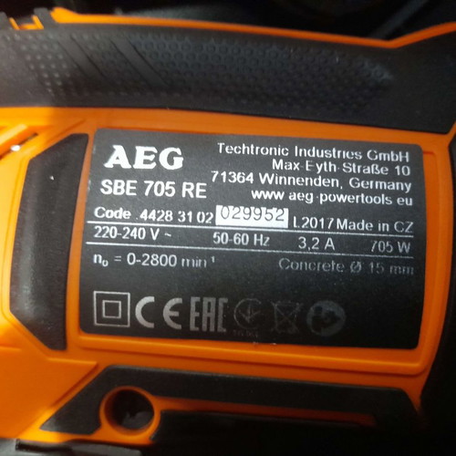 AEG 705W SBE 705 RE hammer drill with carrying case new
