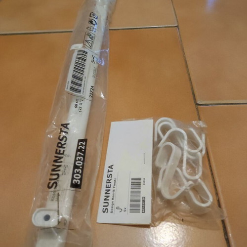 IKEA rail new with free hangers