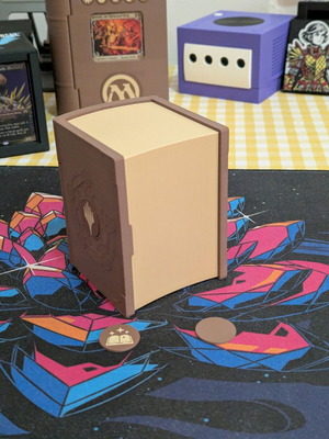 MTG Deckbox σαν καινούργιο σε σχήμα βιβλίου