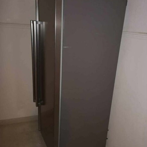 Bosch refrigerator freezer used, cabinet style