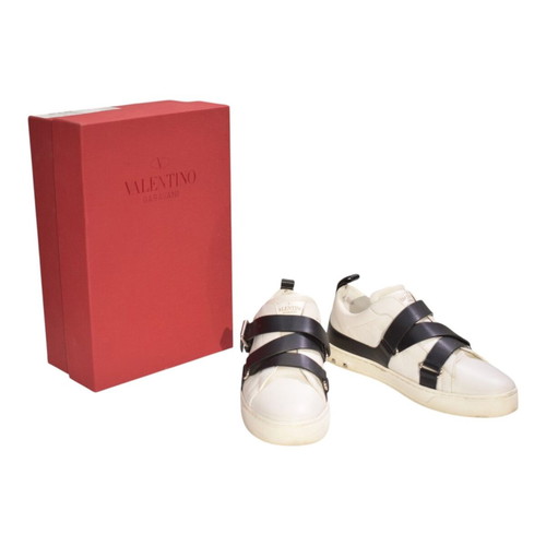 Valentino Garavani Rockstud leather sneakers EU 38 white black