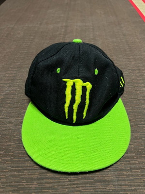Καπέλο Monster σαν καινούργιο