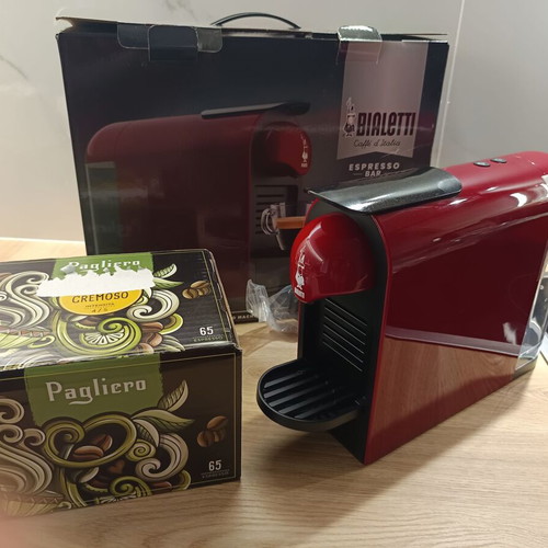 Espresso coffee maker new with capsules