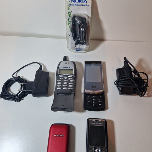 Old mobile phones used, good condition, Sony Ericsson Samsung LG