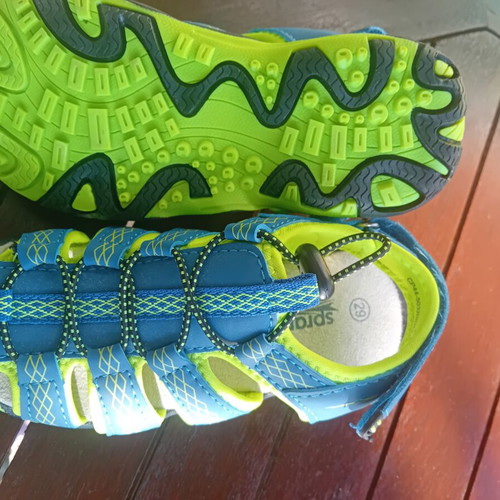 Children's shoes size 29 new