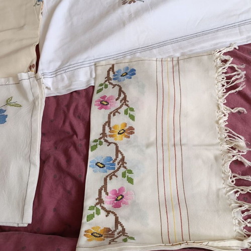 Cretan handmade woven table linens like new