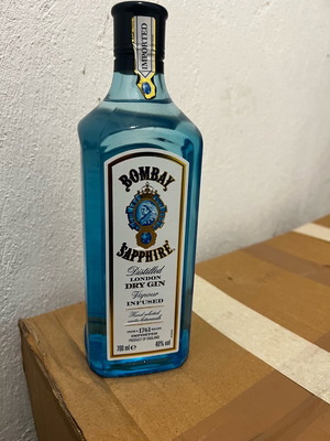 Bombay Sapphire gin new, premium with clean taste