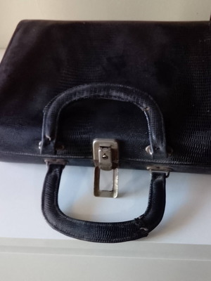Minion briefcase used, leather, collectible from the '60s
