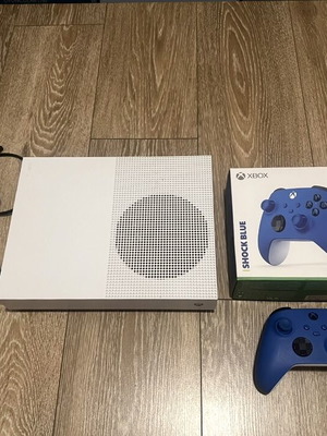 Xbox One S 1TB like new