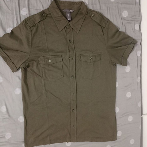 H&M short-sleeve shirt Large, khaki green, 100% cotton, like new