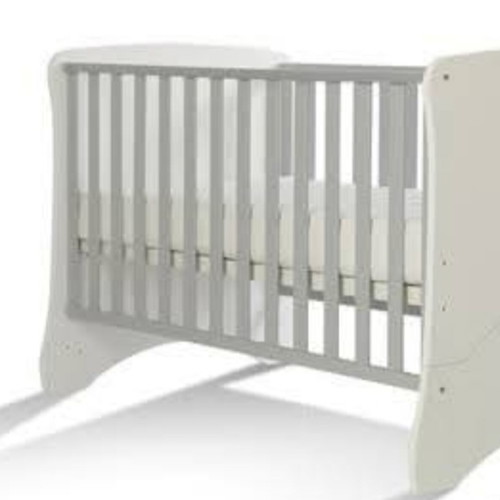 Baby cot convertible to preteen bed, like new, with Greco Strom mattress