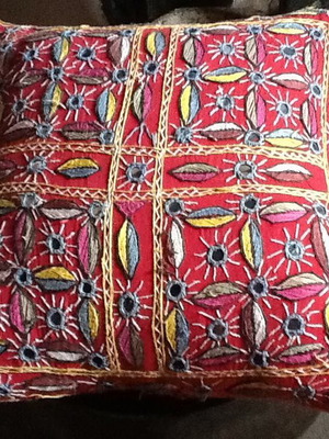 Indian Pillow with Internal Filling like new, 40x40 cm