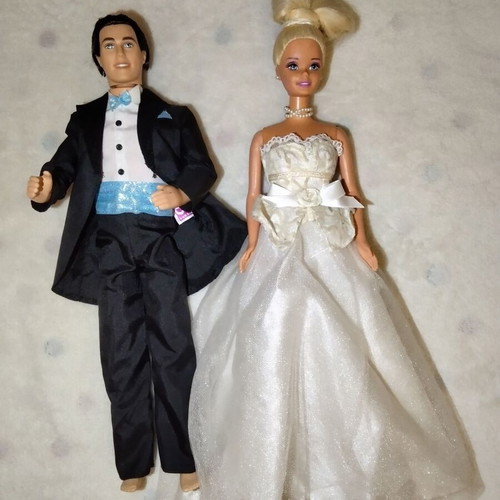 Wedding Day Barbie (1997) and Classic Groom Wedding Day Ken (1997) dolls