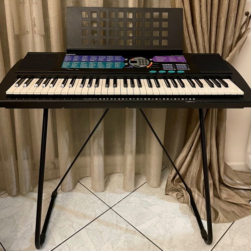 Yamaha Portatone PSR-185 like new portable electronic keyboard